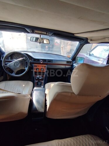 Mercedes E 200 d 1993, 300,000 km - 2.0 l - Bakı