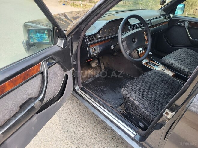Mercedes E 300 d 1990, 425,856 km - 3.0 л - Sumqayıt