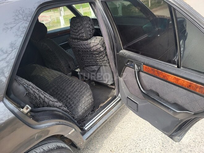 Mercedes E 300 d 1990, 425,856 km - 3.0 л - Sumqayıt