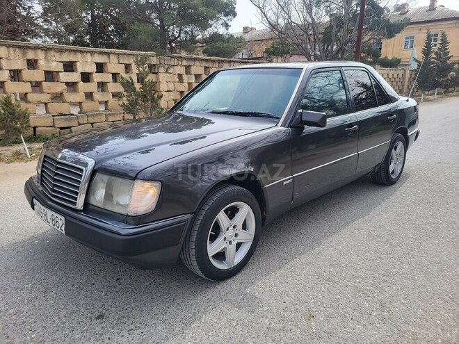 Mercedes E 300 d 1990, 425,856 km - 3.0 л - Sumqayıt
