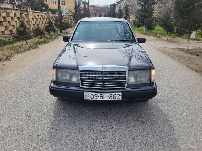 Mercedes E 300 d 1990, 425,856 km - 3.0 л - Sumqayıt