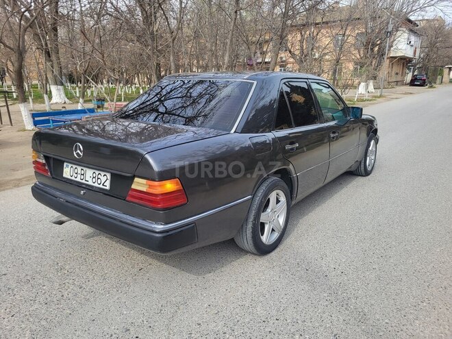 Mercedes E 300 d 1990, 425,856 km - 3.0 л - Sumqayıt