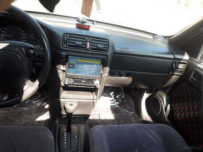 Opel Vectra 1994, 200,000 km - 1.8 l - Zaqatala