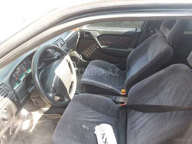 Opel Vectra 1994, 200,000 km - 1.8 l - Zaqatala