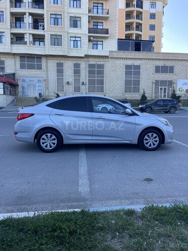 Hyundai Accent 2015, 151,000 km - 1.4 л - Bakı