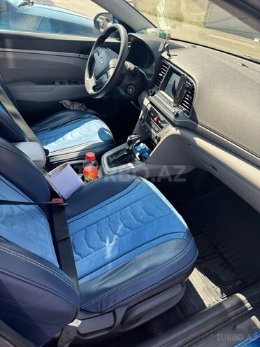 Hyundai Elantra 2017, 80,000 km - 2.0 l - Bakı
