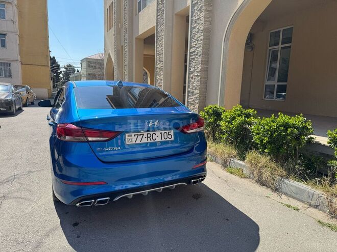 Hyundai Elantra 2017, 80,000 km - 2.0 l - Bakı