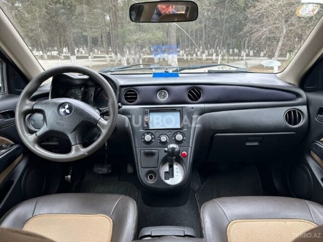 Mitsubishi Airtrek 2003, 339,000 km - 2.0 л - Bakı