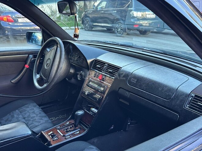 Mercedes C 200 1999, 385,000 km - 2.0 l - Bakı