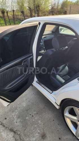 Mercedes E 220 d 2000, 135,200 km - 2.2 l - Biləsuvar