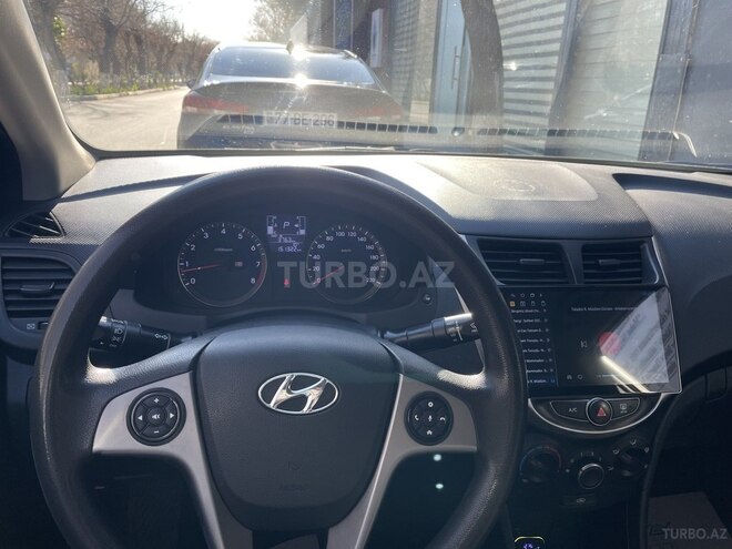 Hyundai Accent 2015, 151,000 km - 1.4 л - Bakı