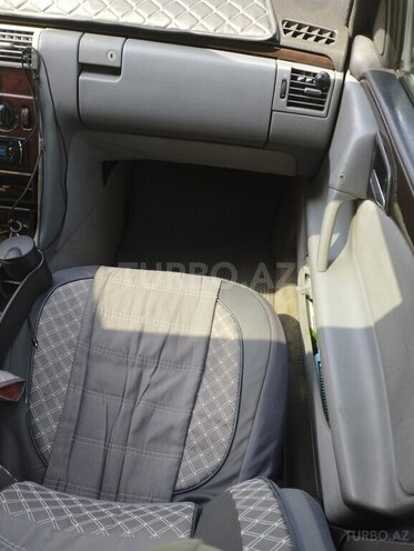 Mercedes E 230 1996, 441,000 km - 2.3 l - Bakı