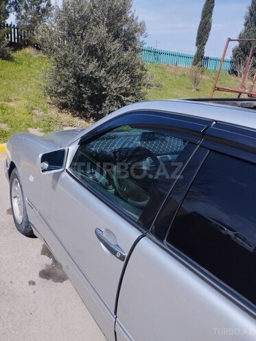 Mercedes E 230 1996, 441,000 km - 2.3 l - Bakı