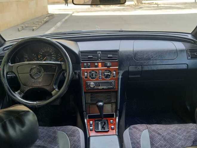 Mercedes C 220 1995, 245,000 km - 2.2 l - Bakı