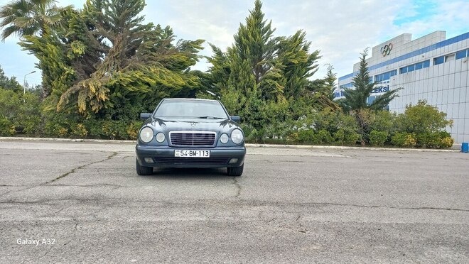 Mercedes E 250 1996, 852,802 km - 2.5 l - Sabirabad