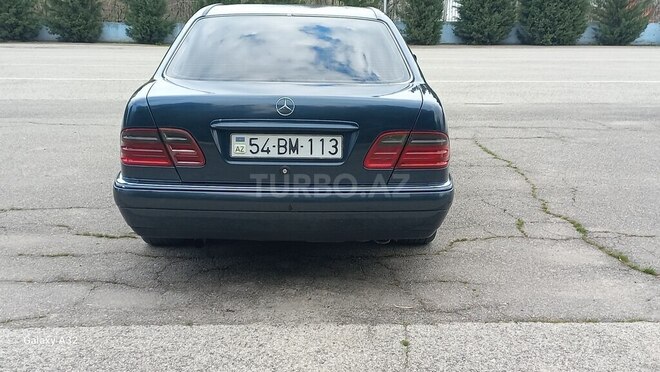 Mercedes E 250 1996, 852,802 km - 2.5 l - Sabirabad