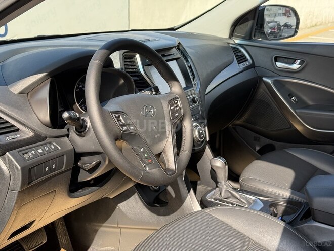Hyundai Santa Fe-6