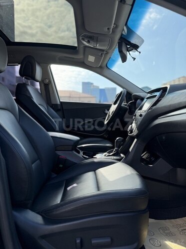 Hyundai Santa Fe-9
