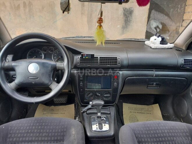 Volkswagen Passat 2003, 232,000 km - 1.8 l - Beyləqan