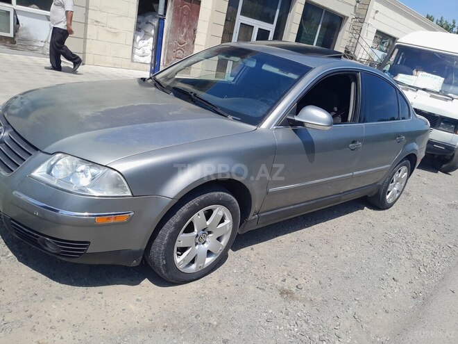 Volkswagen Passat 2003, 232,000 km - 1.8 l - Beyləqan