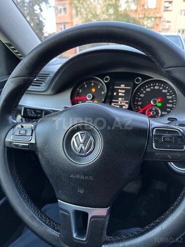 Volkswagen Passat 2010, 262,000 km - 2.0 l - Bakı