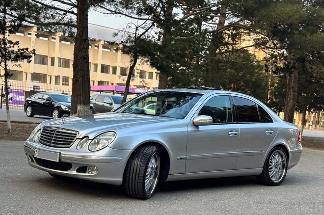 Mercedes E 240 2002, 319,000 km - 2.4 l - Bakı