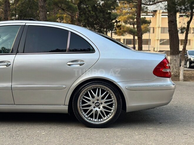 Mercedes E 240 2002, 319,000 km - 2.4 l - Bakı