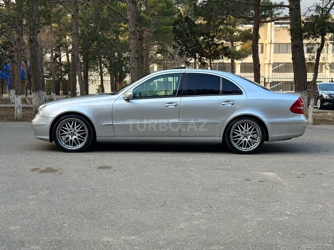 Mercedes E 240 2002, 319,000 km - 2.4 l - Bakı