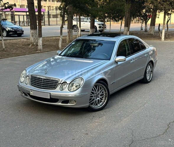 Mercedes E 240 2002, 319,000 km - 2.4 l - Bakı