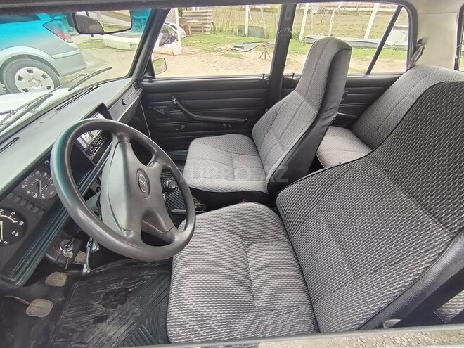 LADA (VAZ) 2107 2000, 97,032 km - 1.6 л - Salyan