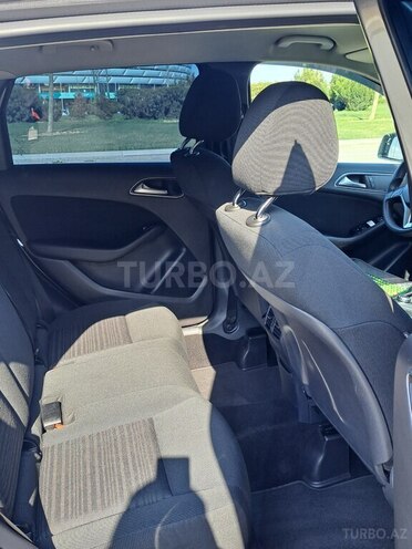 Mercedes B 180 2014, 240,000 km - 1.5 l - Bakı