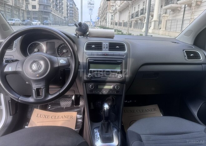 Volkswagen Polo 2011, 161,372 km - 1.4 l - Bakı