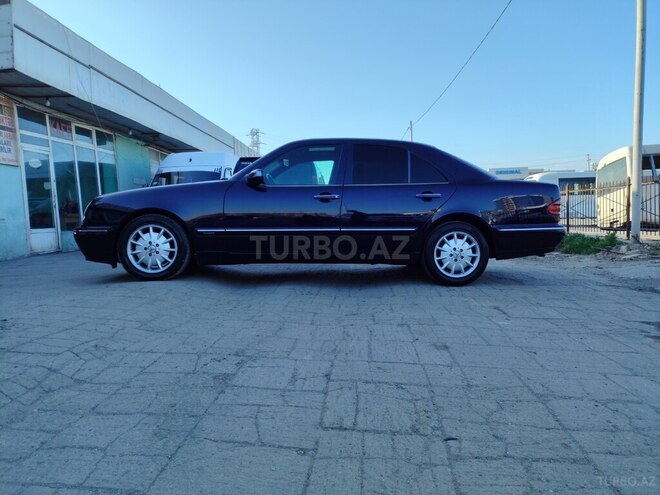Mercedes E 270 2001, 350,000 km - 2.7 л - Sumqayıt