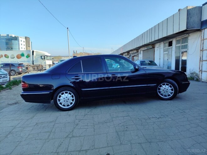 Mercedes E 270 2001, 350,000 km - 2.7 л - Sumqayıt