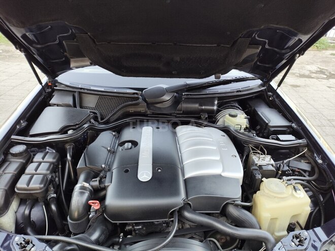 Mercedes E 270 2001, 350,000 km - 2.7 л - Sumqayıt