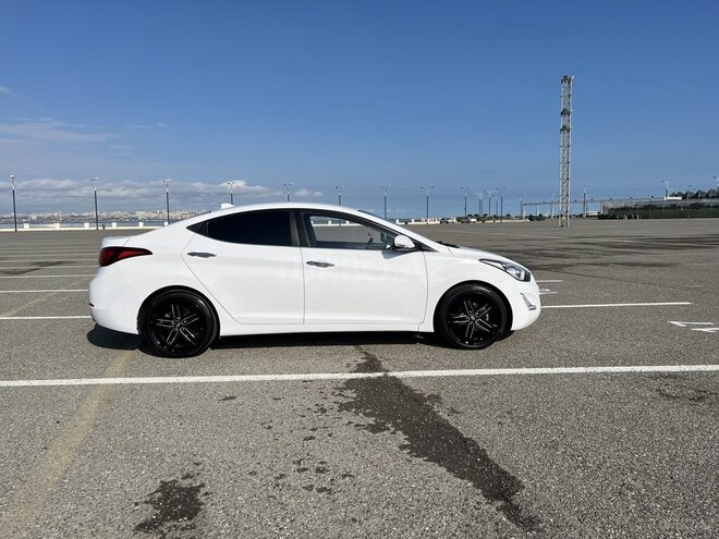 Hyundai Avante 2014, 210,000 km - 1.6 л - Bakı