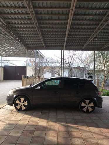 Opel Astra 2009, 210,000 km - 1.3 l - Salyan