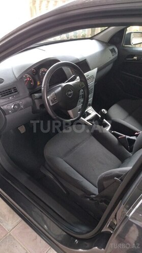 Opel Astra 2009, 210,000 km - 1.3 l - Salyan