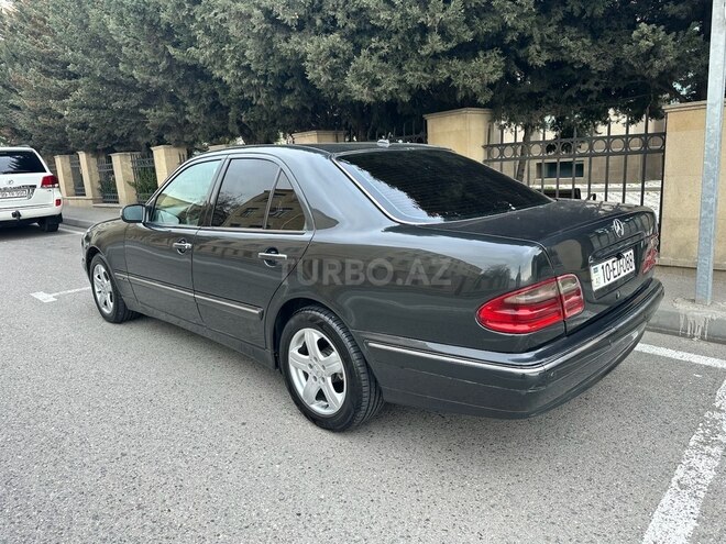 Mercedes E 270 2001, 336,466 km - 2.7 l - Bakı