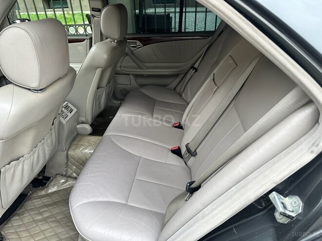 Mercedes E 270 2001, 336,466 km - 2.7 l - Bakı
