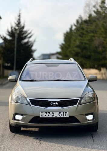 Kia Ceed 2011, 375,334 km - 1.6 l - Şamaxı