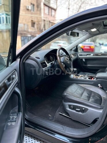 Volkswagen Touareg 2011, 220,000 km - 3.6 l - Bakı