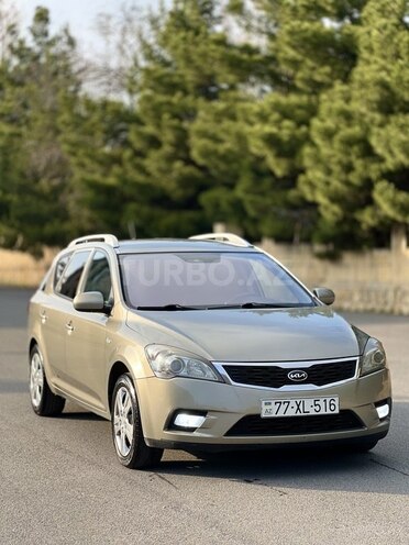 Kia Ceed 2011, 375,334 km - 1.6 l - Şamaxı