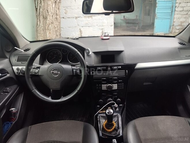 Opel Astra 2009, 395,000 km - 1.7 l - Bakı