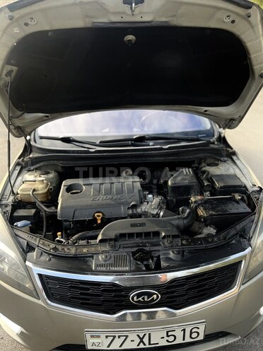 Kia Ceed 2011, 375,334 km - 1.6 l - Şamaxı