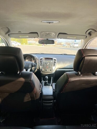 Kia Ceed 2011, 375,334 km - 1.6 l - Şamaxı