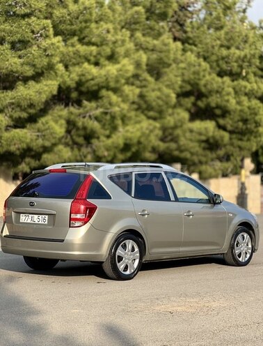 Kia Ceed 2011, 375,334 km - 1.6 l - Şamaxı
