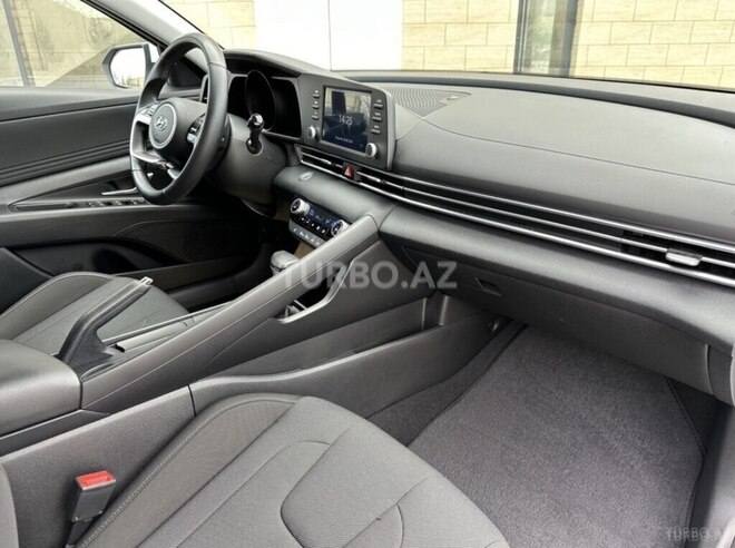 Hyundai Elantra 2021, 27,800 km - 1.6 л - Bakı