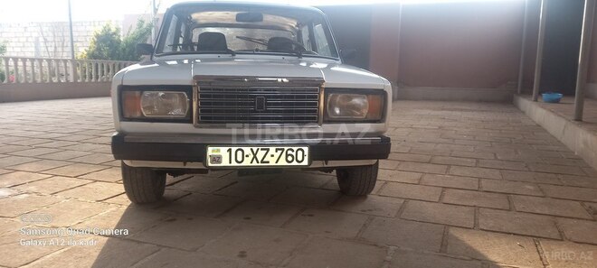 LADA (VAZ) 2107 2006, 81,306 km - 1.6 l - Salyan