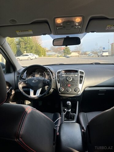 Kia Ceed 2011, 375,334 km - 1.6 l - Şamaxı